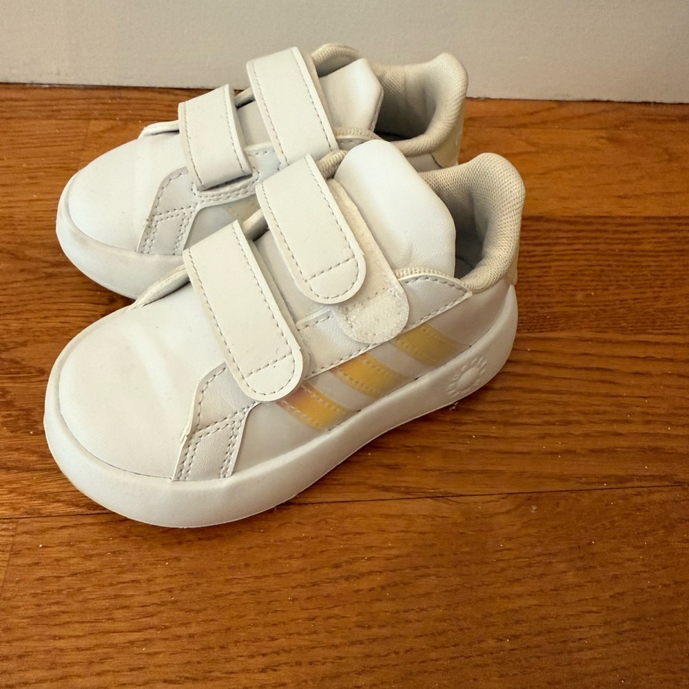 Adidas Grand Court 3.0  Kids White Sneakers